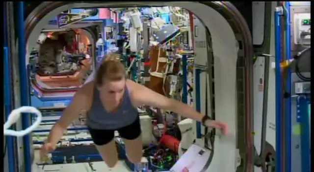 ISS Live Now: Live Earth View - Screen 6